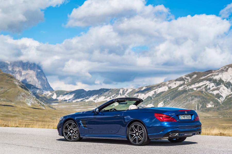 Mercedes-Benz SL500 2015 года  (фото 9 из 22)